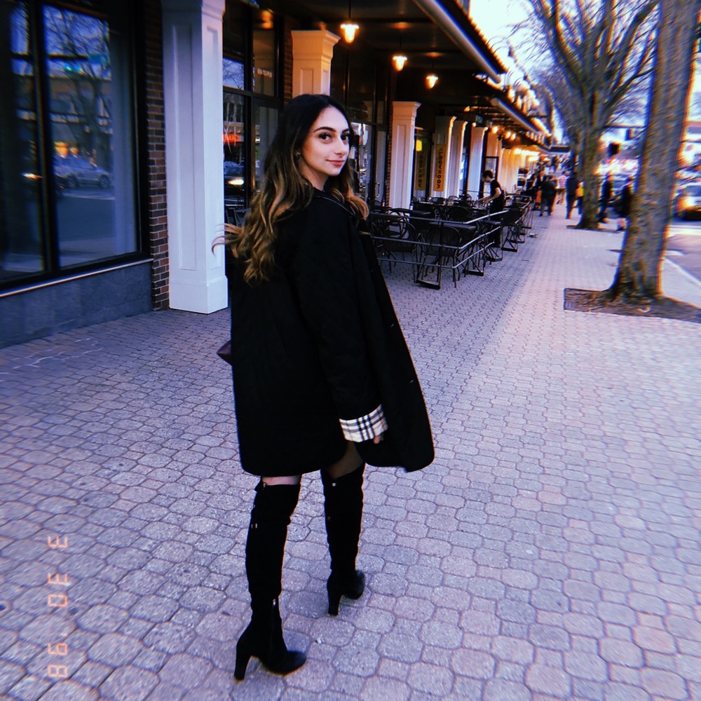 Meet your Posher, Hannah